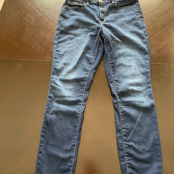 Universal Thread Skinny Jeans, Size 4 - Picture 3 of 16